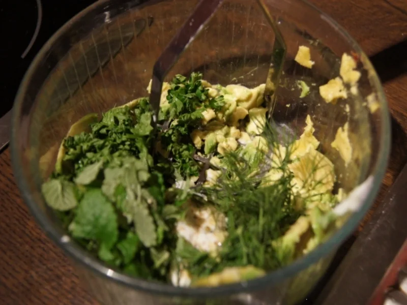 Gemüsesticks mit pikanten Avocado-Dip - Rezept - Bild Nr. 7