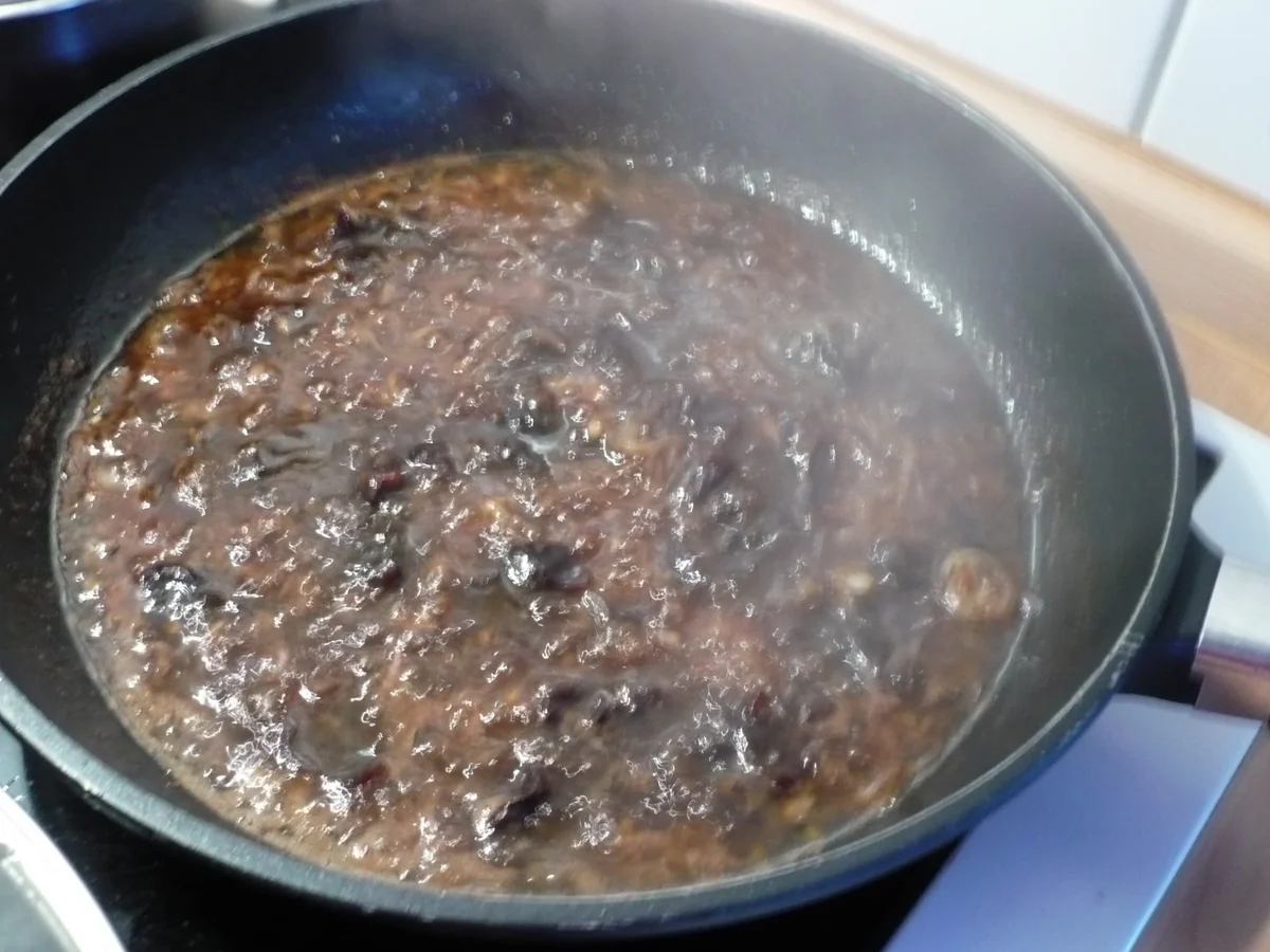 Entenbrust karamellisiert mit Pflaumensoße - Rezept - Bild Nr. 1493