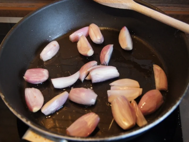 Rezept: Kabeljaufilet auf süß-saure Rote Bete mit Drillingen Bild Nr. 1516 Kabeljaufilet auf süß-saure Rote Bete mit Drillingen - Rezept - Bild Nr. 1516