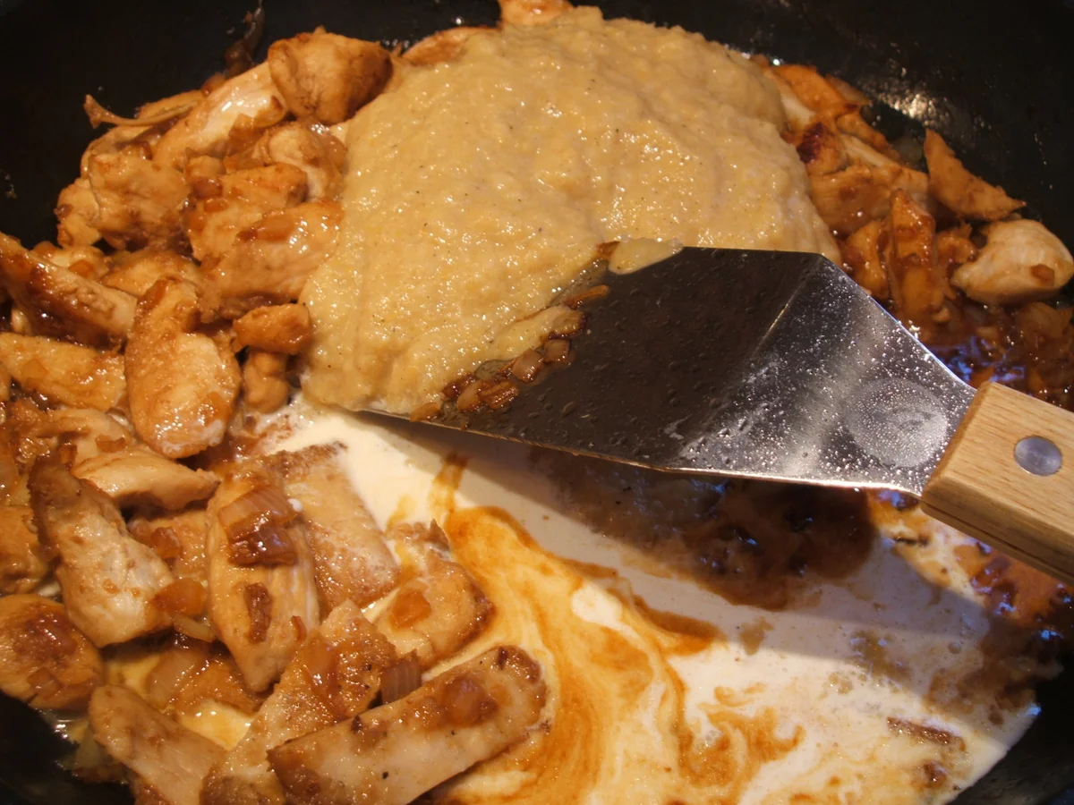 Rezept: Geflügel: Hähnchengeschnetzeltes mit fruchtig-scharfer Soße Bild Nr. 1524 Geflügel: Hähnchengeschnetzeltes mit fruchtig-scharfer Soße - Rezept - Bild Nr. 1524