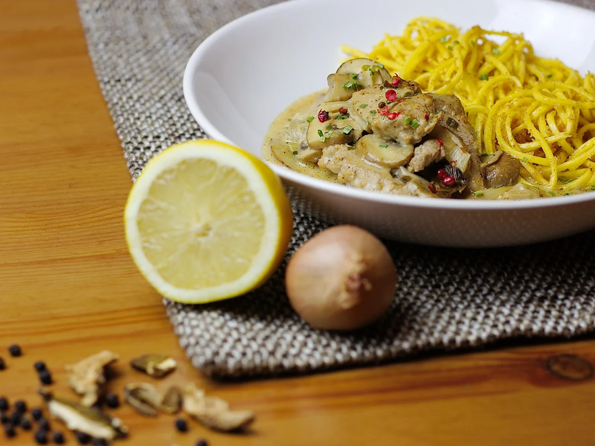 Schweine-Filet-Champignon-Töpfchen - Rezept - Bild Nr. 2