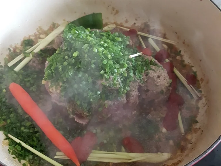 Ziege bzw. Zicklein als Gulasch mit Princessbohnen und Kloss à la Biggi - Rezept - Bild Nr. 1539