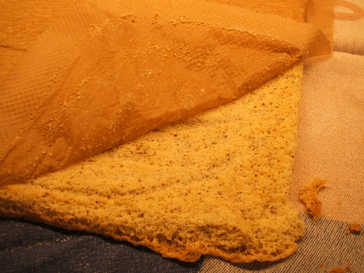 Backen: Amaretto-Rolle - Rezept - Bild Nr. 1553