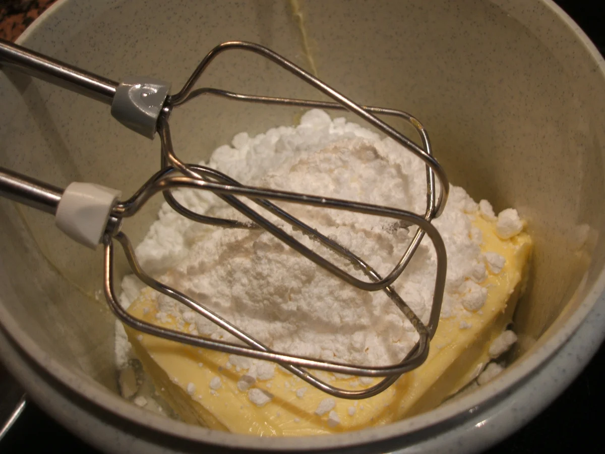 Backen: Amaretto-Rolle - Rezept - Bild Nr. 1554