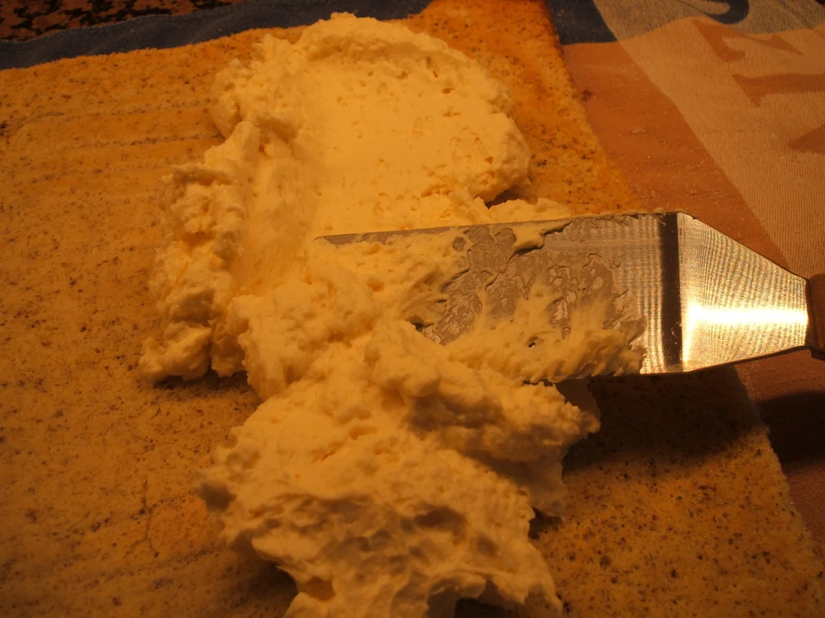 Backen: Amaretto-Rolle - Rezept - Bild Nr. 1556