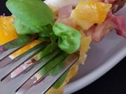 Rührei mit Speck und Gurkensalat - Rezept