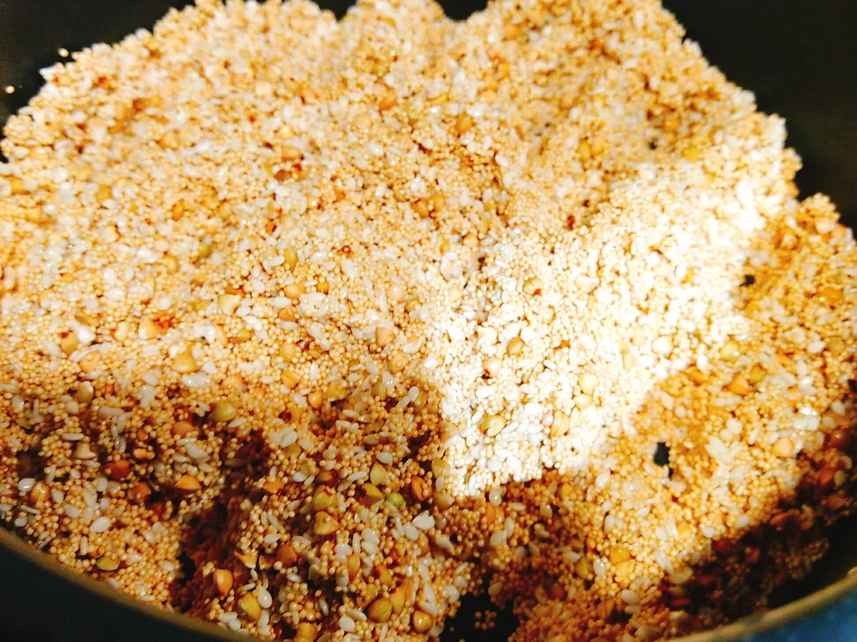 Rezept: BiNe` S AMARANTH - SESAM - BRÖTCHEN Bild Nr. 1576 BiNe` S AMARANTH - SESAM - BRÖTCHEN - Rezept - Bild Nr. 1576