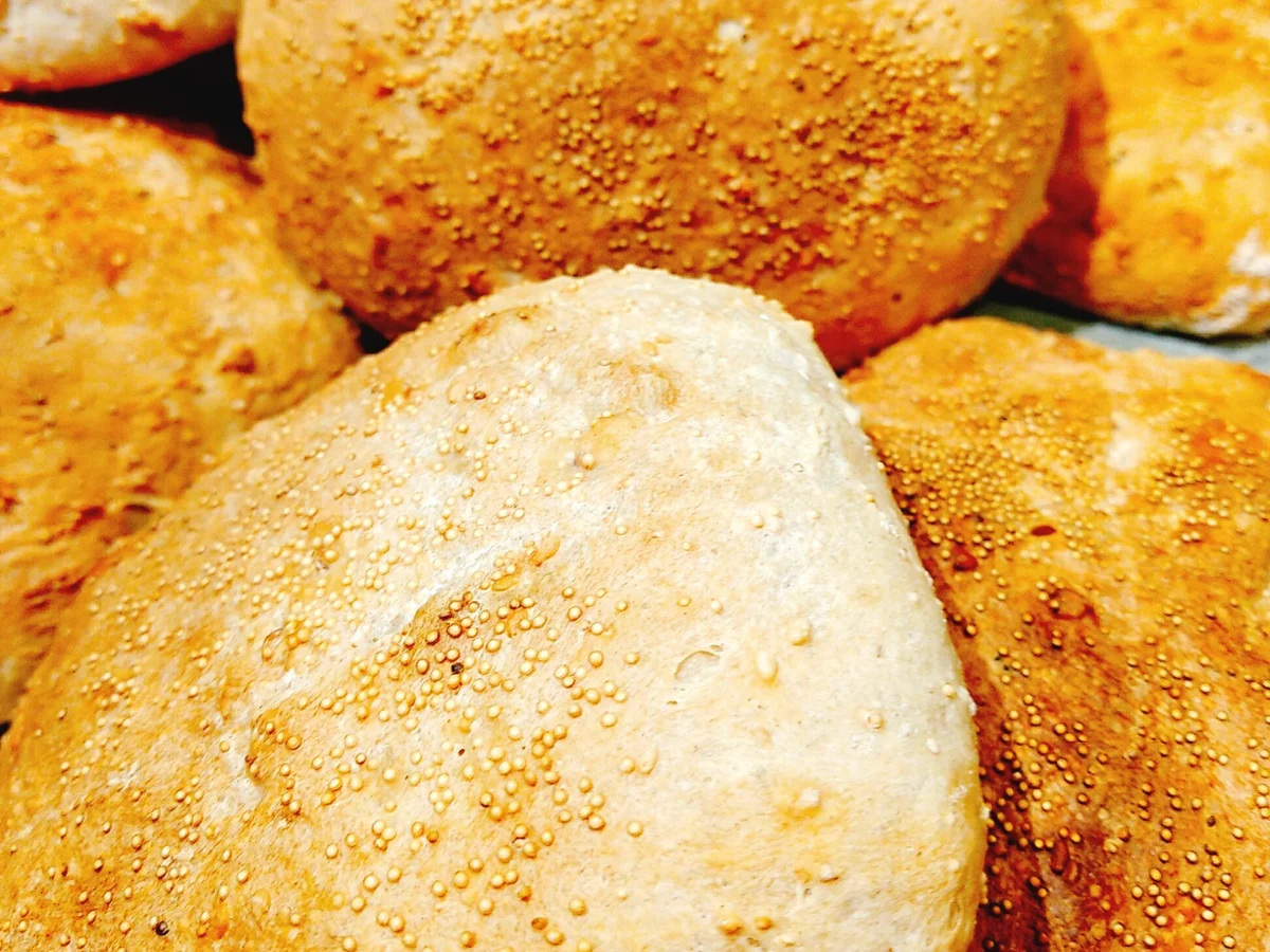 Rezept: BiNe` S AMARANTH - SESAM - BRÖTCHEN Bild Nr. 1576 BiNe` S AMARANTH - SESAM - BRÖTCHEN - Rezept - Bild Nr. 1576