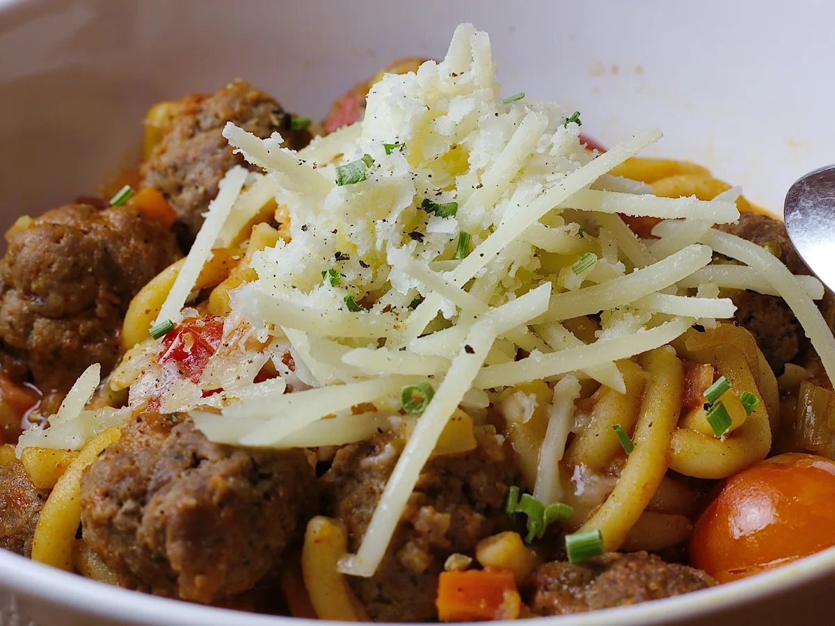 Nudeleintopf mit Hackbällchen - Rezept - Bild Nr. 1580