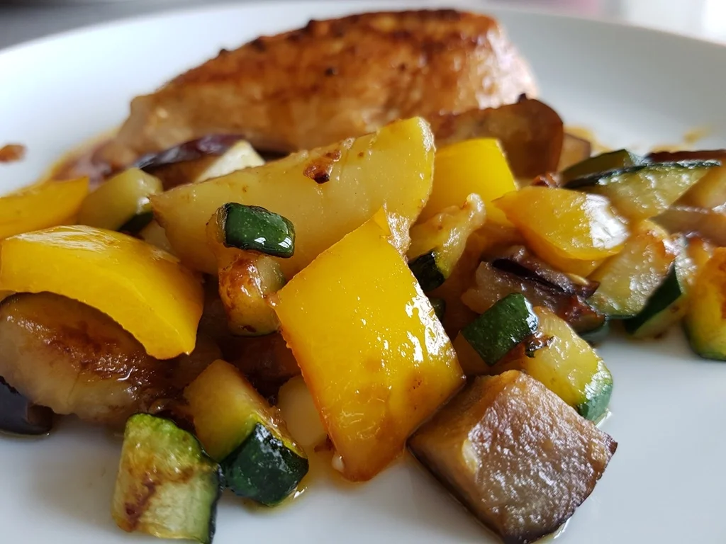 Hähnchenbrustfilet mit Mixgemüse  à la Biggi - Rezept - Bild Nr. 1585