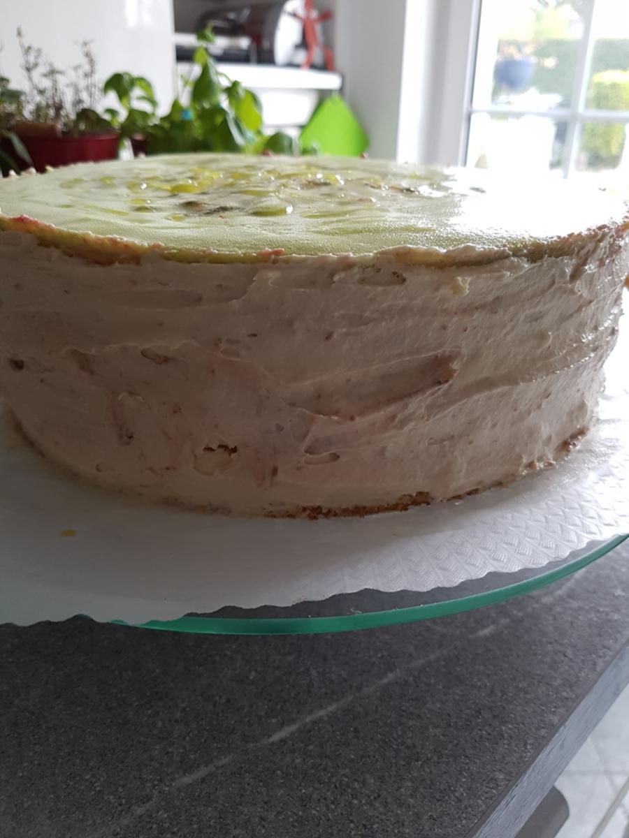 Bilder für Oma Löffel`s Torten = Schnelle Puddingtorte mit Passionsfruchtdeckel - Rezept