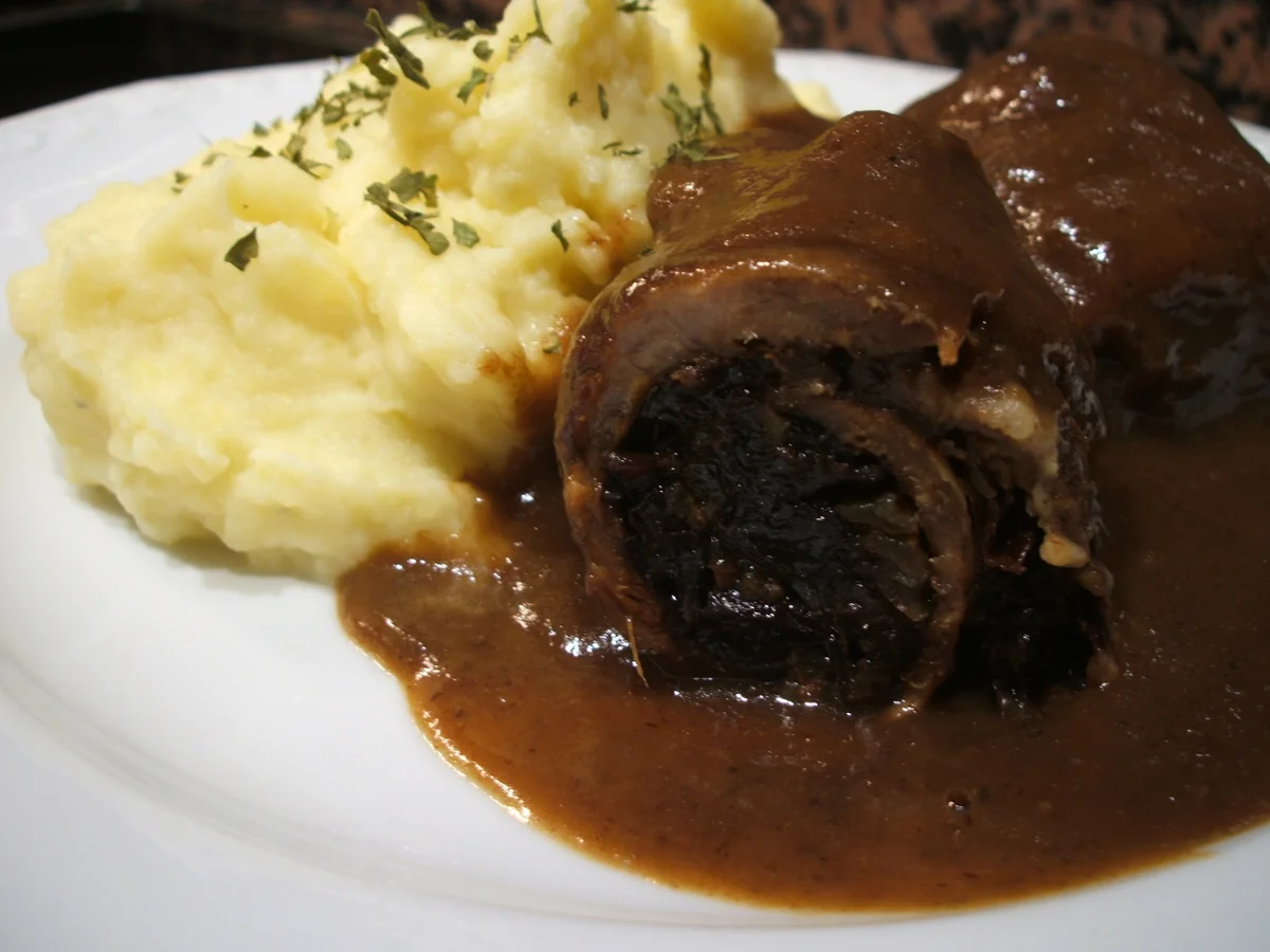 Fleisch: Schweineröllchen mit Backpflaumen - Rezept - Bild Nr. 1589