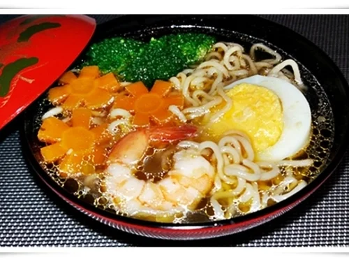 Rezept: Asiatische ➯ Nudelsuppe mit Garnelen Bild Nr. 1581 Asiatische ➯ Nudelsuppe mit Garnelen - Rezept - Bild Nr. 1581