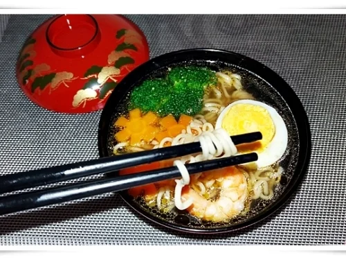 Rezept: Asiatische ➯ Nudelsuppe mit Garnelen Bild Nr. 1582 Asiatische ➯ Nudelsuppe mit Garnelen - Rezept - Bild Nr. 1582