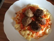 Italienische Fleischbällchen mit Paprika-Tomatensoße - Rezept - Bild Nr. 1581