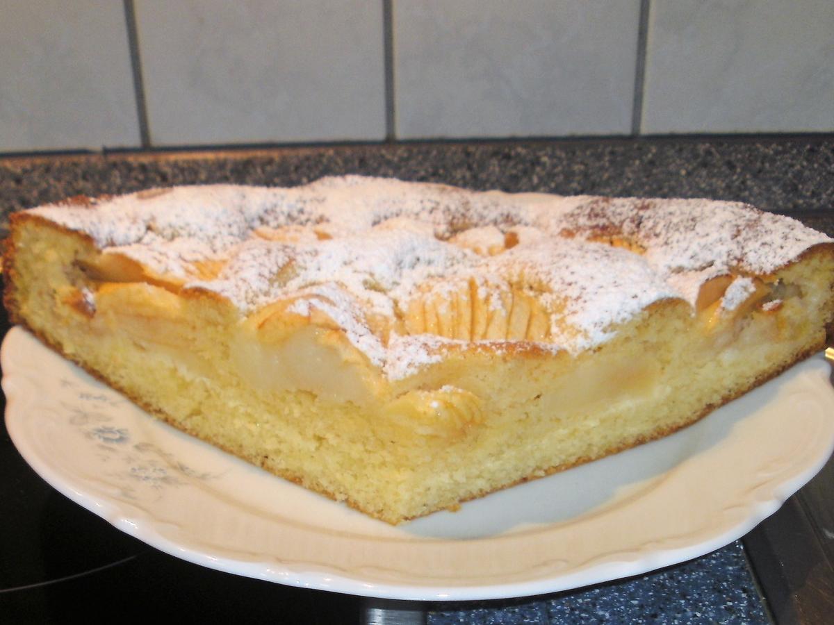 Apfelkuchen mit Rührteig - Rezept mit Bild - kochbar.de