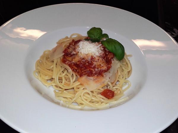 Bolognese nach Ana´s Art - einfach - von Adefa
