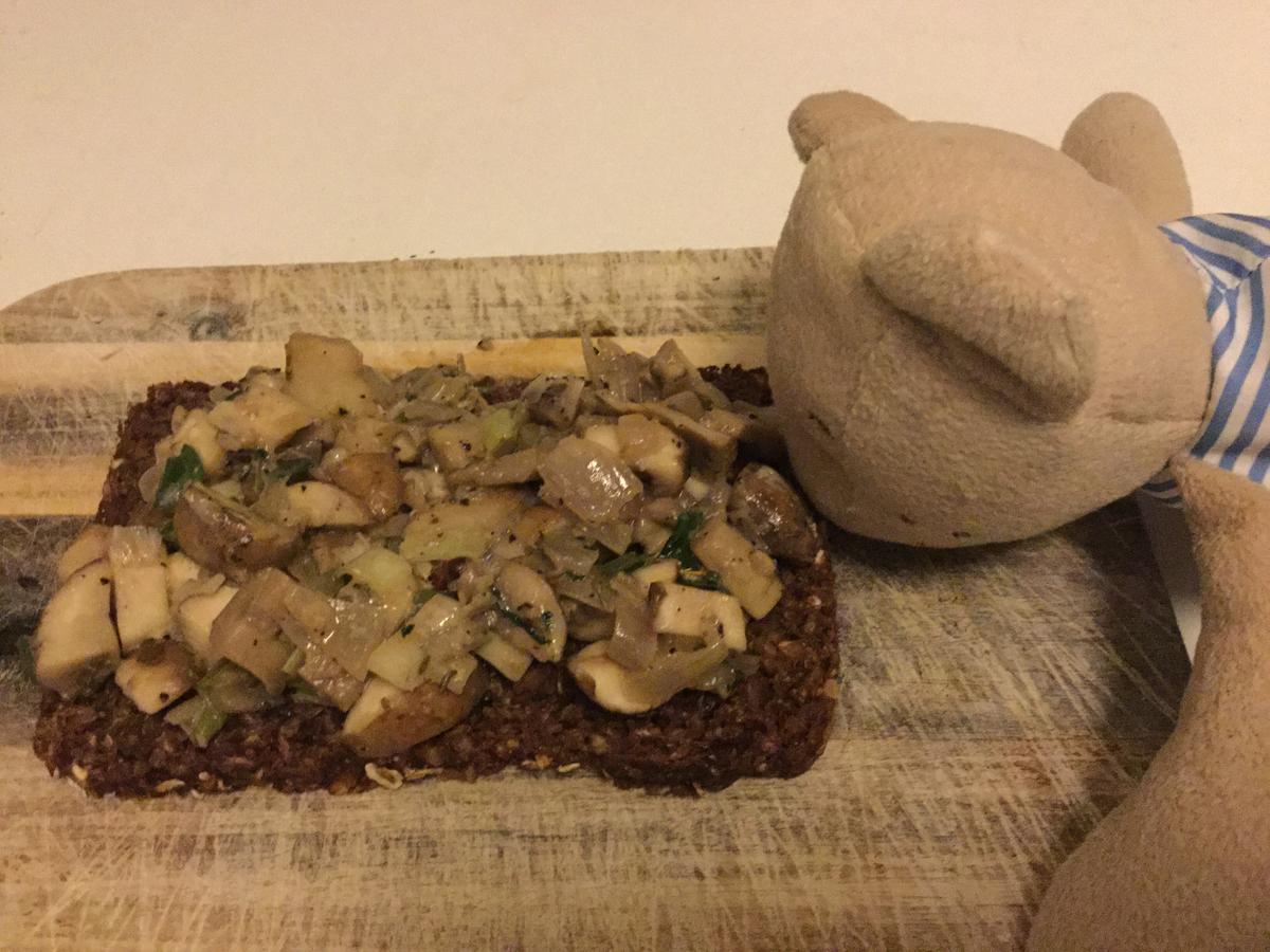 Bärenschnitte mit Champignons und Käse überbacken - Rezept - Bild Nr. 1636