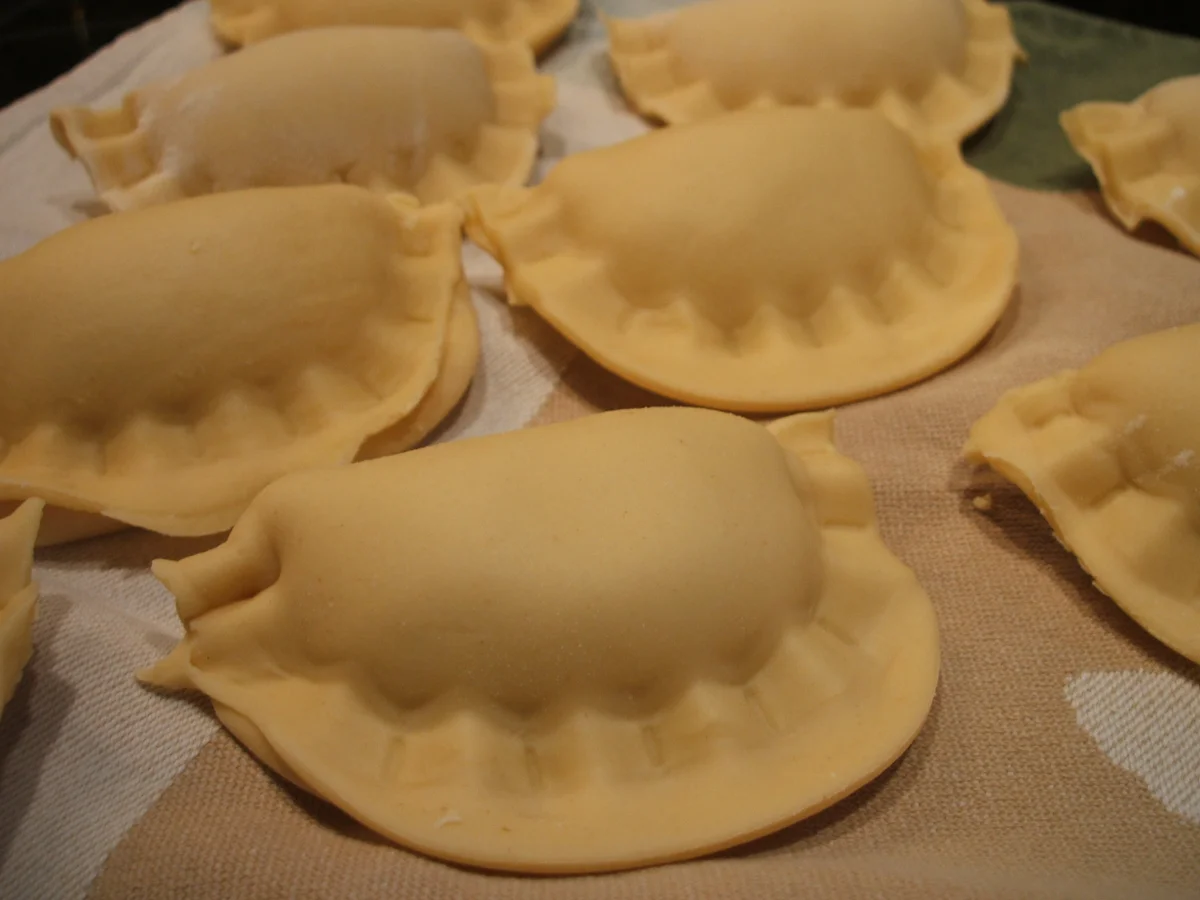 Rezept: Pasta: Ravioli Ripieni Con Cancro Di Spinaci Bild Nr. 1641 Pasta: Ravioli Ripieni Con Cancro Di Spinaci - Rezept - Bild Nr. 1641