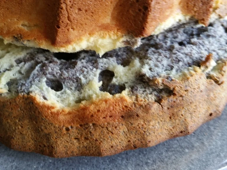 Eierlikörkuchen mit Mohnetage - Rezept - Bild Nr. 1648