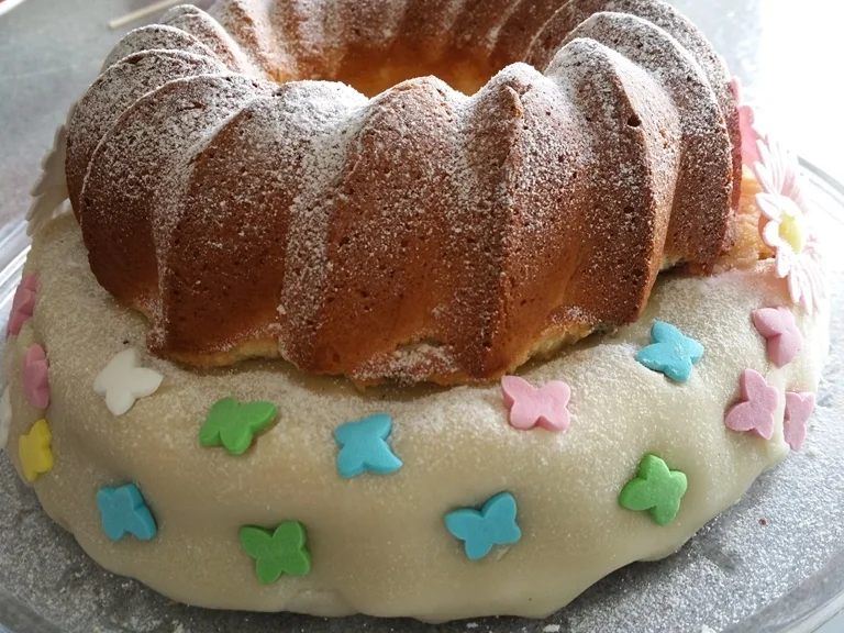 Eierlikörkuchen mit Mohnetage - Rezept - Bild Nr. 1650