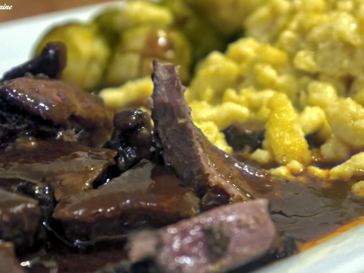 Rezept: Marinierte Rehkeule mit Mandelspätzle Bild Nr. 1637 Marinierte Rehkeule mit Mandelspätzle - Rezept - Bild Nr. 1637