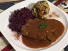 Rezept: Sauerbraten mit Semmelknödeln und Apfelrotkraut Bild Nr. 2 Sauerbraten mit Semmelknödeln und Apfelrotkraut - Rezept - Bild Nr. 2