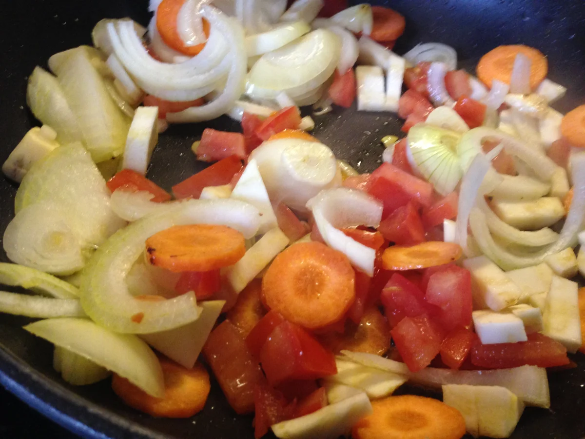 Mediterraner Schweinebraten mit Rotweinsoße - Rezept - Bild Nr. 1854