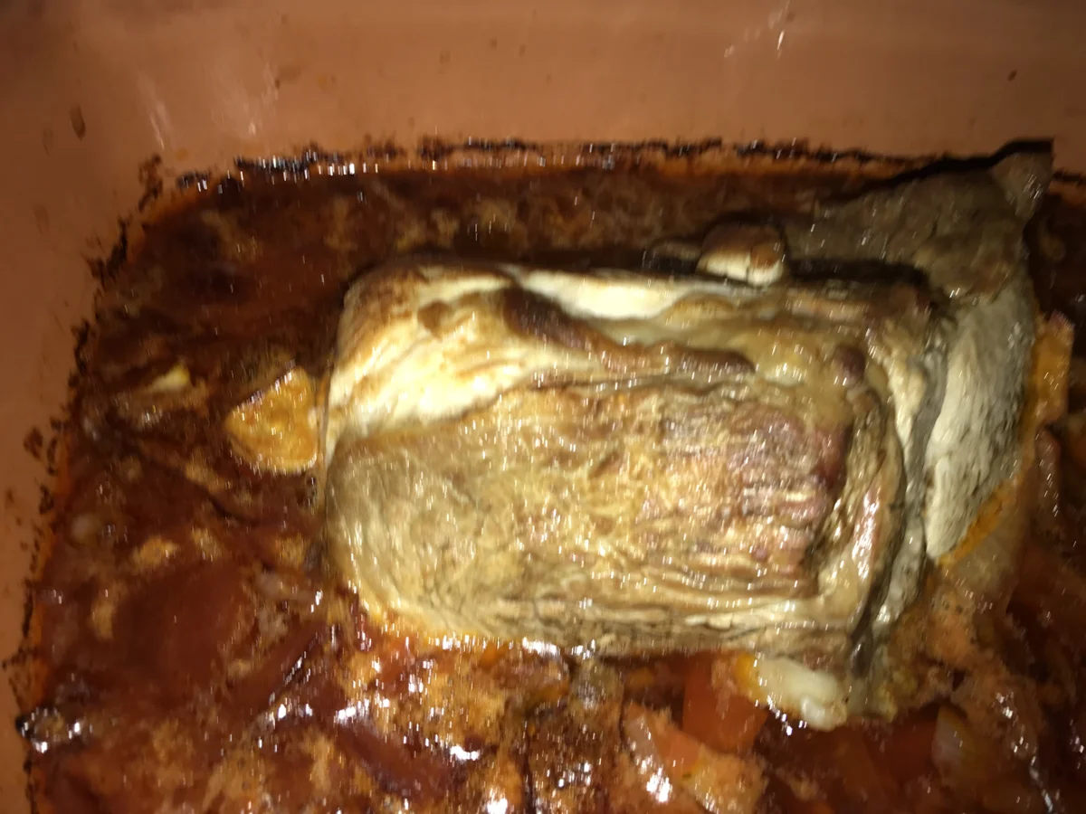 Mediterraner Schweinebraten mit Rotweinsoße - Rezept - Bild Nr. 1857