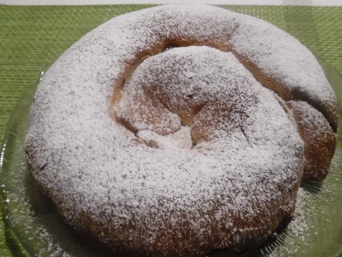 Rezept: Hefe-Nuss-Rolle "Gubana" Bild Nr. 1671 Hefe-Nuss-Rolle "Gubana" - Rezept - Bild Nr. 1671