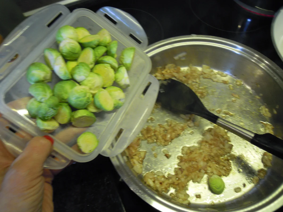 Asia Kohlsprossen auf Glasnudeln - Rezept - Bild Nr. 1670