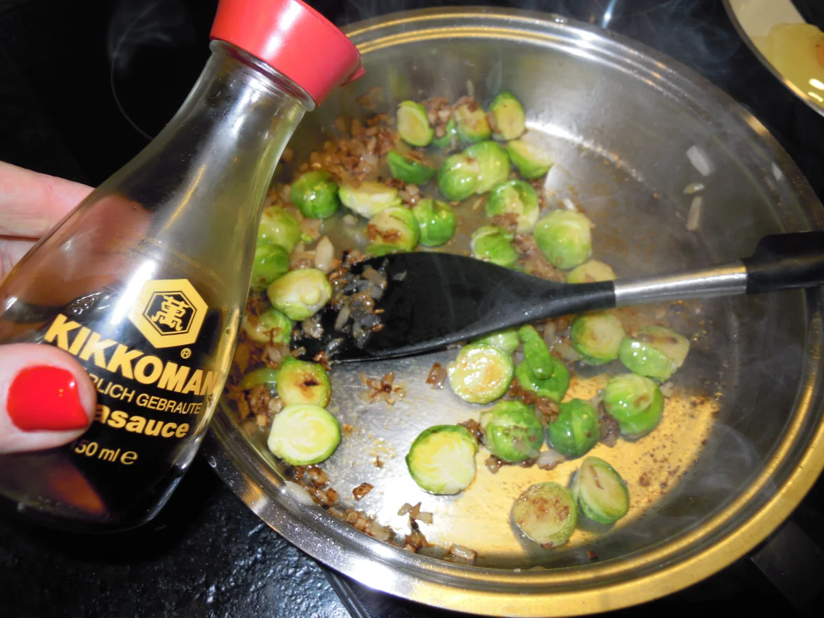 Asia Kohlsprossen auf Glasnudeln - Rezept - Bild Nr. 1671