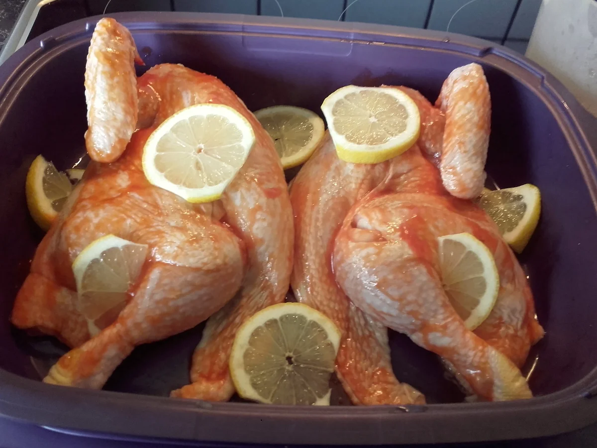 Brathähnchen mit Zitrone, Knobi und Piri-Piri - Rezept - Bild Nr. 1676