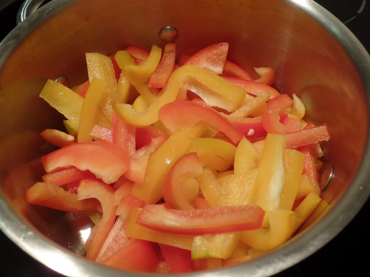 Zander auf Paprikaragout - Rezept - Bild Nr. 1677