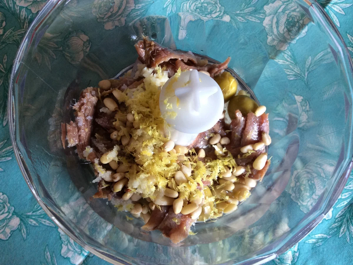 Rezept: Nudeln mit Sardellen Pesto Bild Nr. 1700 Nudeln mit Sardellen Pesto - Rezept - Bild Nr. 1700