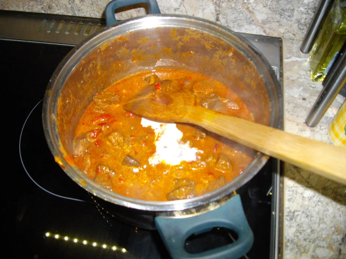 Rezept: einfaches Gulasch Bild Nr. 1703 einfaches Gulasch - Rezept - Bild Nr. 1703