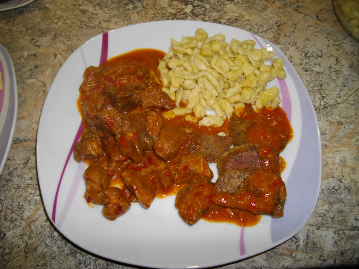 Rezept: einfaches Gulasch Bild Nr. 1704 einfaches Gulasch - Rezept - Bild Nr. 1704