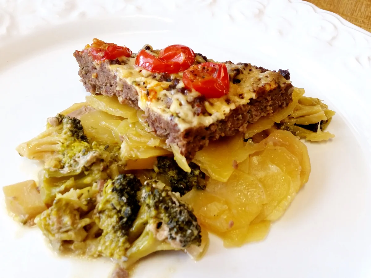 Brokkoli-Auflauf mit Hackfleischkruste aus dem Römertopf - Rezept - Bild Nr. 1709