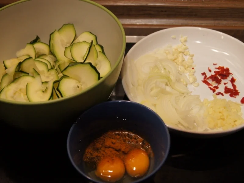 Pikantes Zucchini-Omelett - Rezept - Bild Nr. 1708