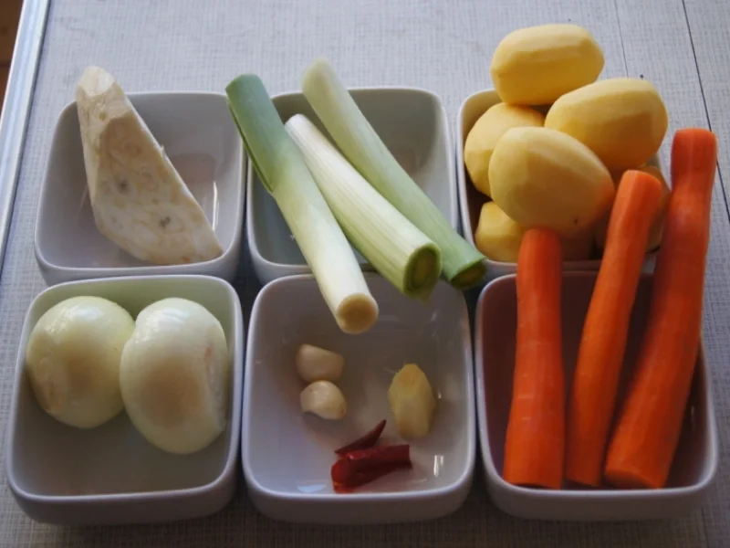 Rezept: Herzhafte Kartoffelsuppe mit asiatischer Note Bild Nr. 1708 Herzhafte Kartoffelsuppe mit asiatischer Note - Rezept - Bild Nr. 1708