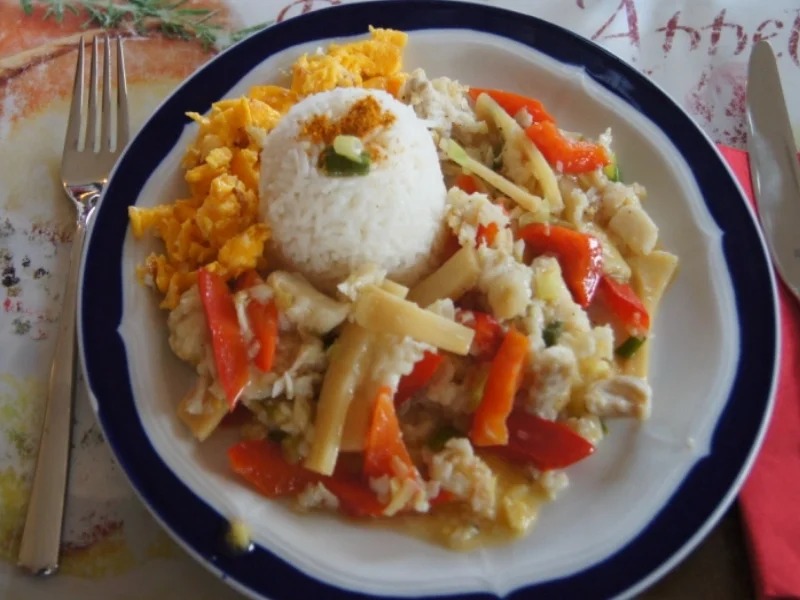 Kabeljaufilet-Gemüse-Wok mit Ei und Basmatireis - Rezept - Bild Nr. 1718