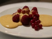 Rezept: Zabaione mit roten Früchten der Saison Bild Nr. 1736 Zabaione mit roten Früchten der Saison - Rezept - Bild Nr. 1736