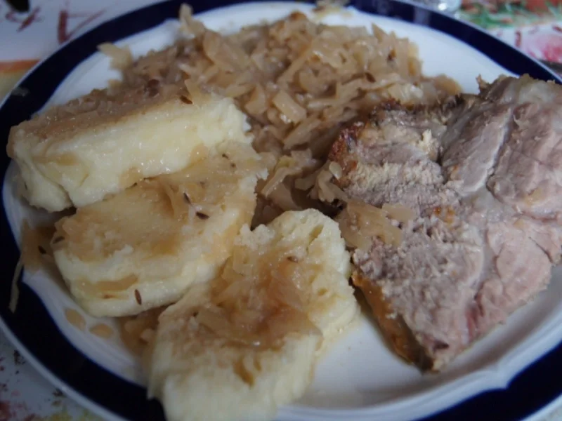 Rezept: Schweinebraten mit Kraut und Knödel nach Ivanka Bild Nr. 1728 Schweinebraten mit Kraut und Knödel nach Ivanka - Rezept - Bild Nr. 1728