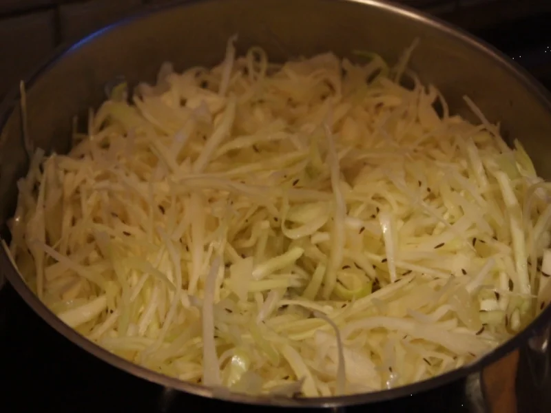 Rezept: Schweinebraten mit Kraut und Knödel nach Ivanka Bild Nr. 1734 Schweinebraten mit Kraut und Knödel nach Ivanka - Rezept - Bild Nr. 1734