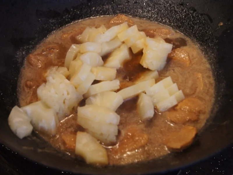 Rezept: Schweinefilet-Ananas-Wok mit Curry-Basmatireis Bild Nr. 1735 Schweinefilet-Ananas-Wok mit Curry-Basmatireis - Rezept - Bild Nr. 1735