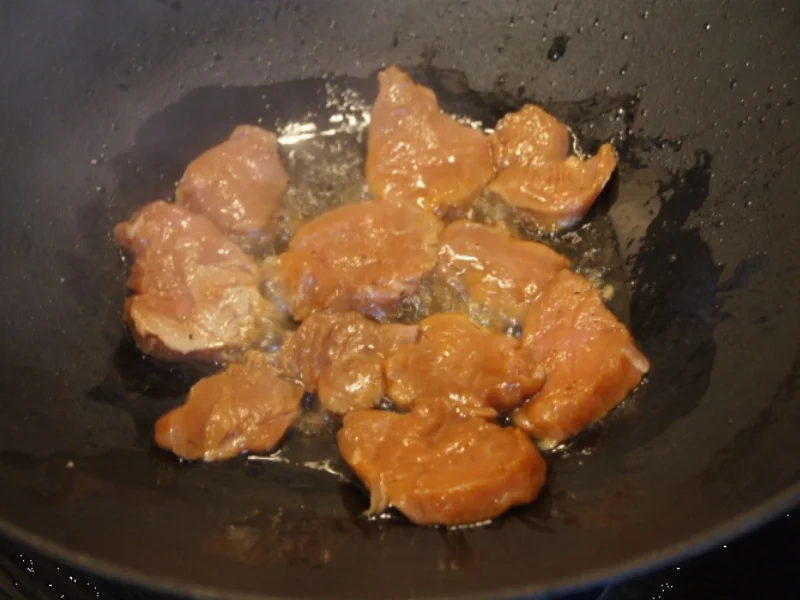 Rezept: Schweinefilet-Ananas-Wok mit Curry-Basmatireis Bild Nr. 1739 Schweinefilet-Ananas-Wok mit Curry-Basmatireis - Rezept - Bild Nr. 1739