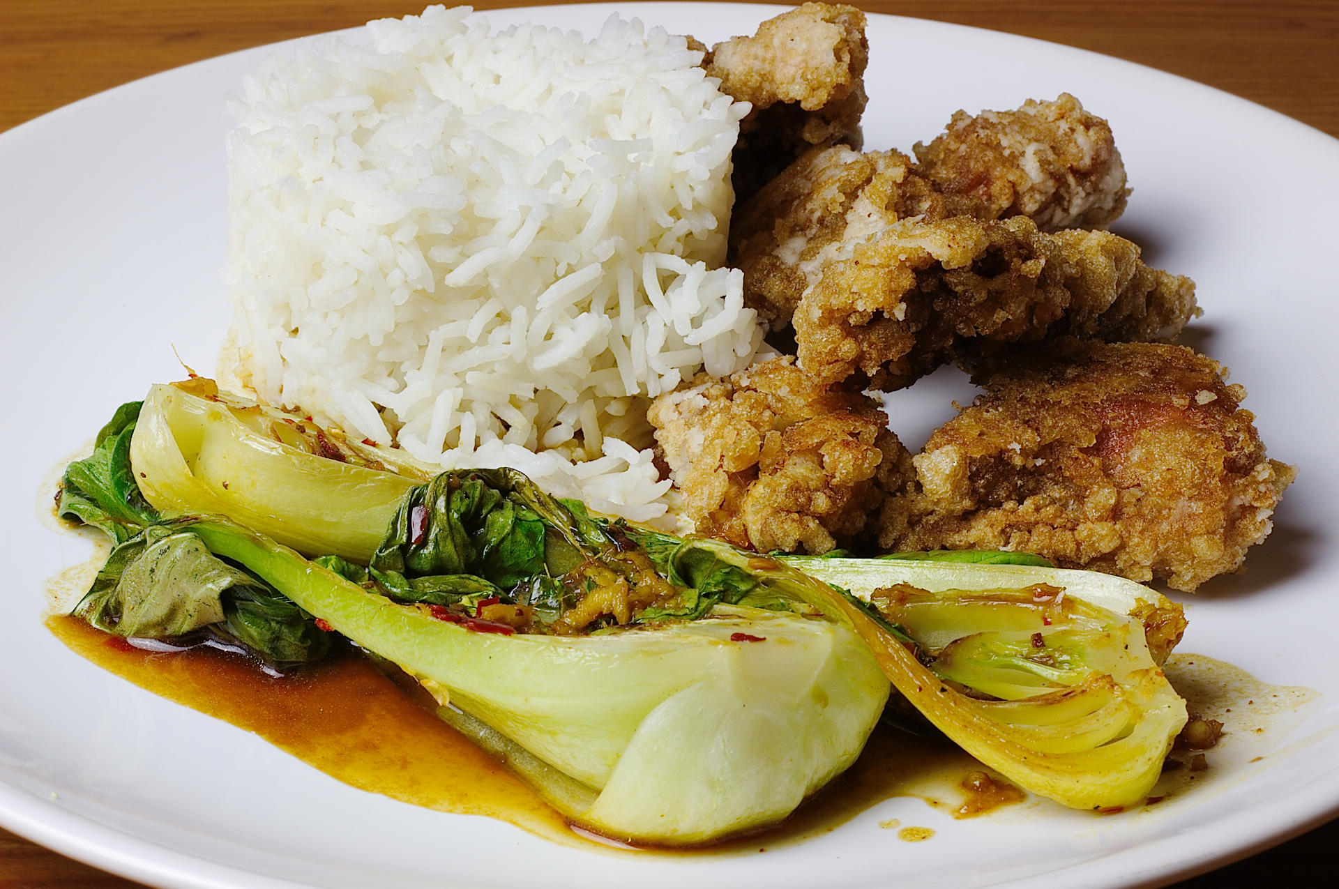 Bilder für Knusper-Hähnchen (Kara age) mit verschärftem Pak Choi - Rezept