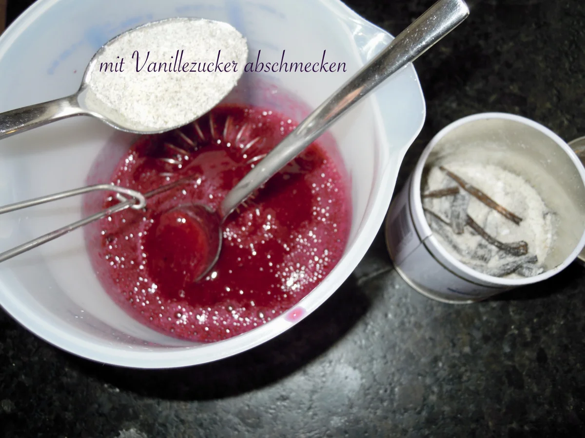 Heidelbeer Charlotte - Rezept - Bild Nr. 1759