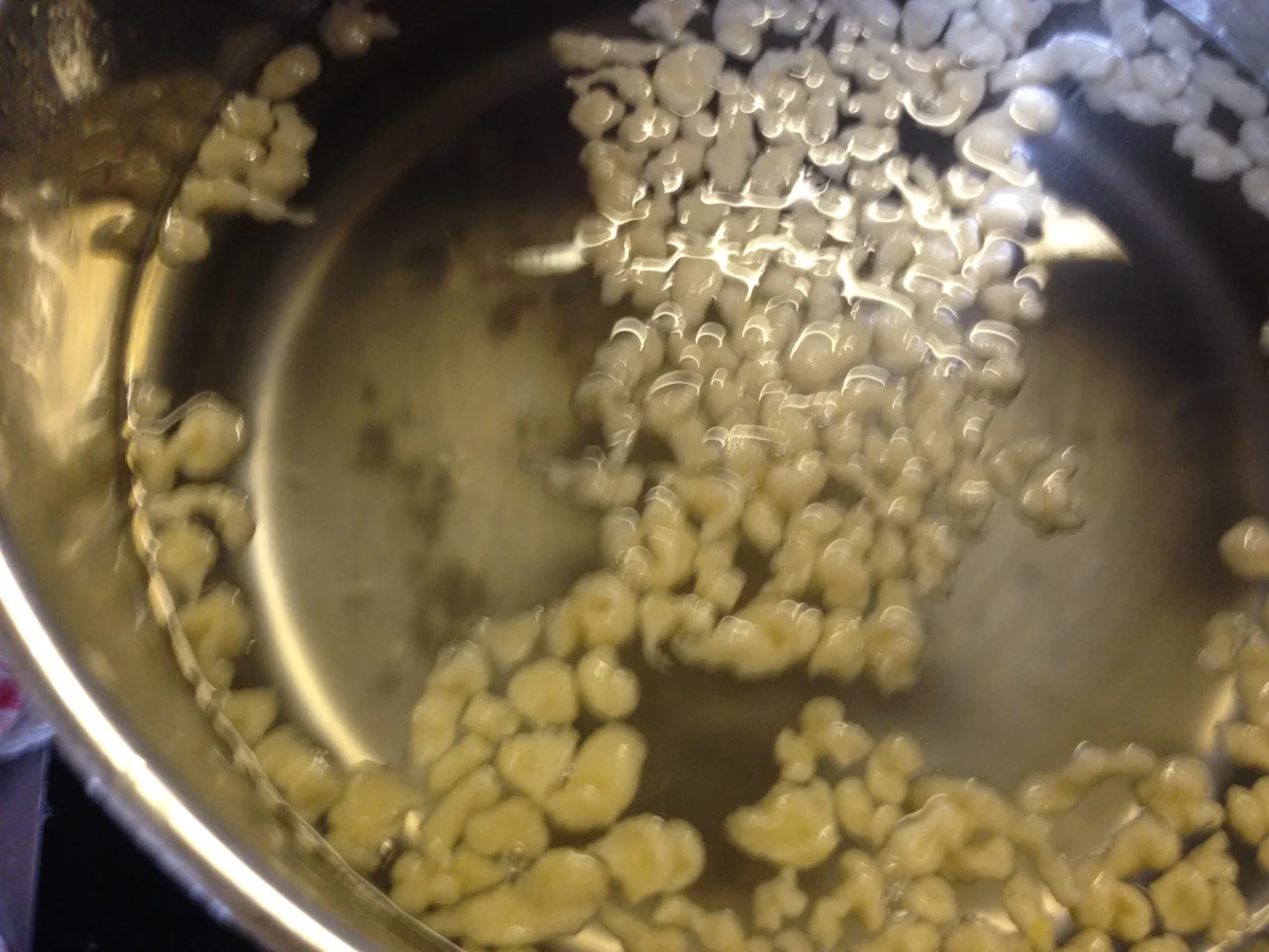 Rezept: Spätzle nach Uroma Maria Bild Nr. 1766 Spätzle nach Uroma Maria - Rezept - Bild Nr. 1766