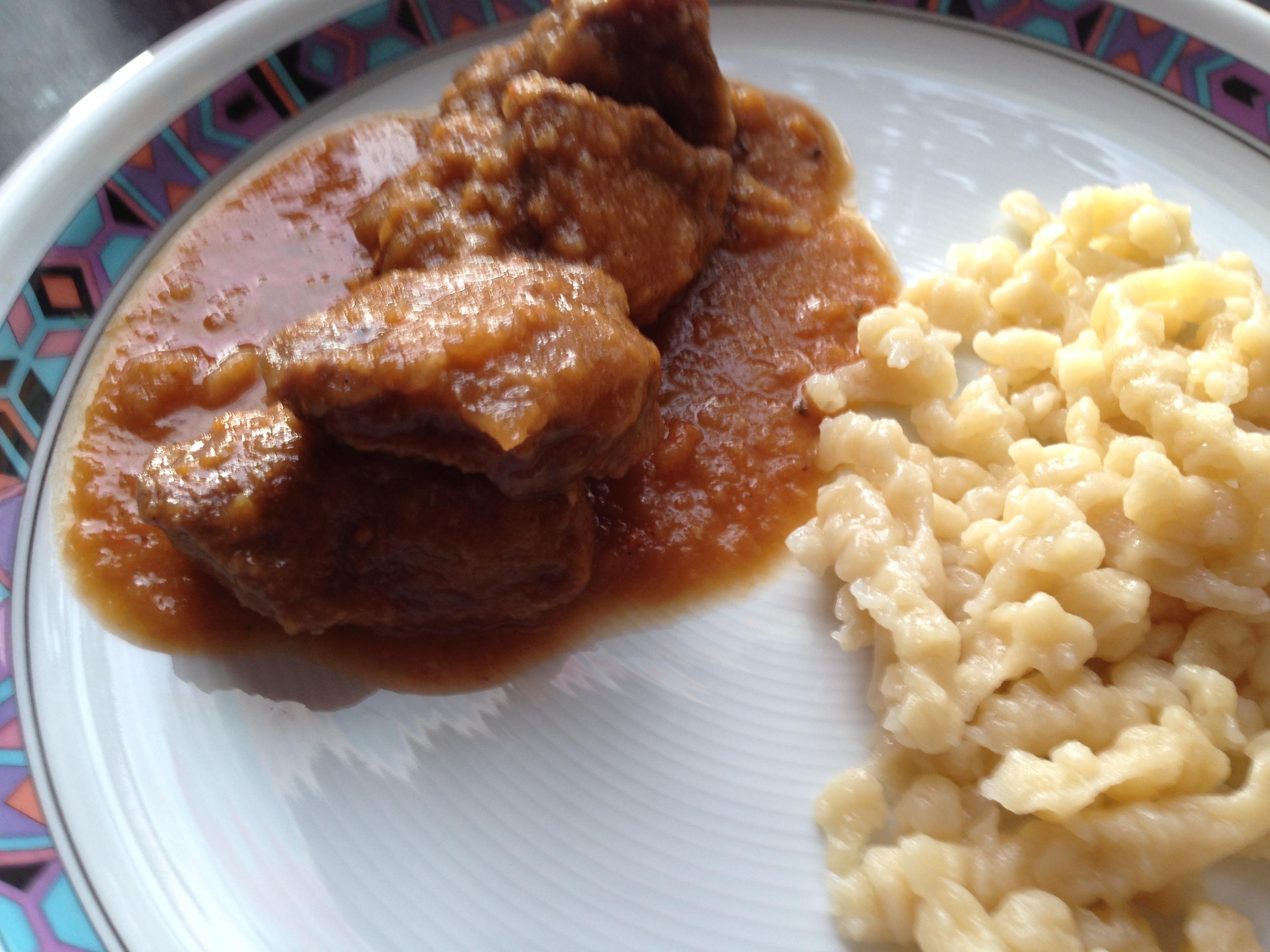 Hirschgulasch mit Hirschgulasch und Butterschmalz - Rezept Durch scarab